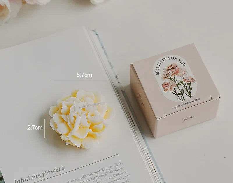 Bougies Artisanales en Forme de Fleurs – Élégance et Nature