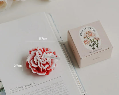 Bougies Artisanales en Forme de Fleurs – Élégance et Nature